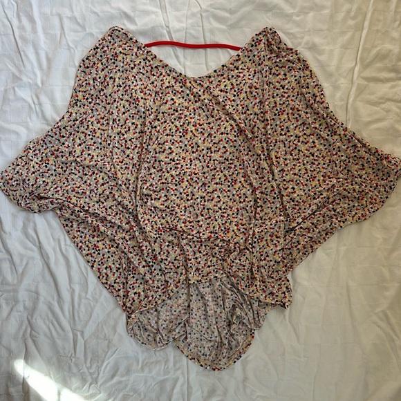 BCBGeneration Flowy Top with Plunging V Back - Picture 2 of 5